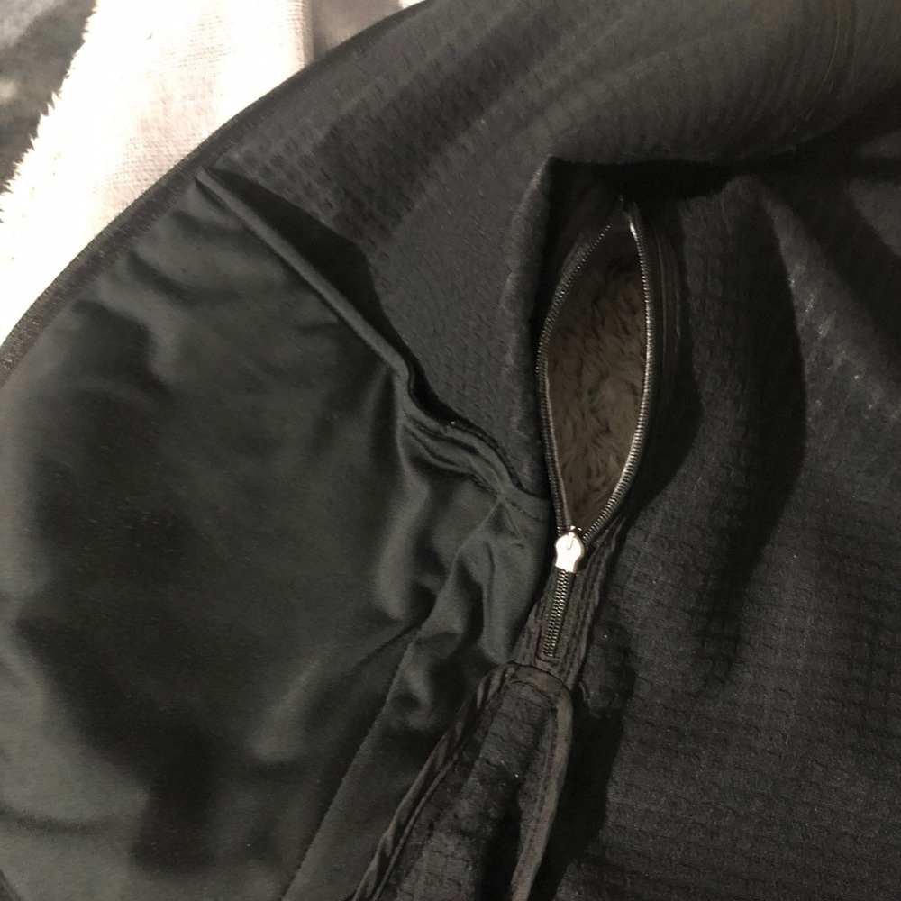 Women’s Reflective Rain Jacket - image 8